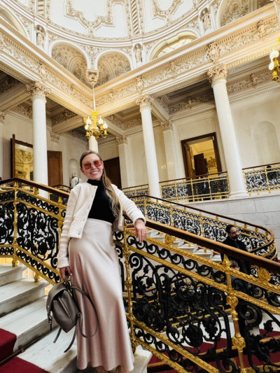 Частная массажистка Арина 